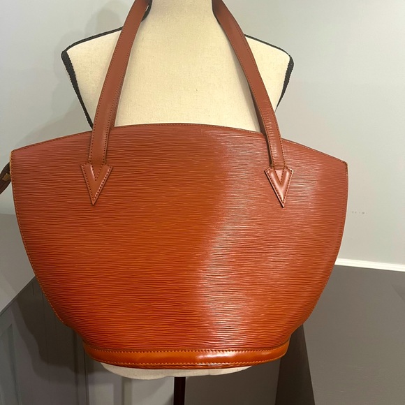 LV Saint Jacques Epi - Picture 2 of 6